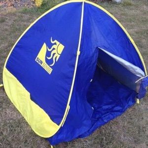 Sunsense travel beach tent
